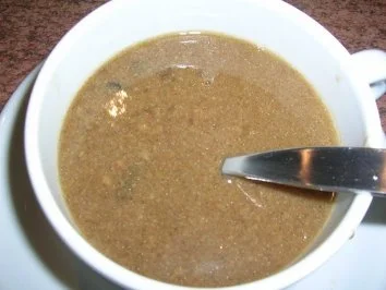 Hähnchen, gefüllt mit Maronen, Steinpilzen, Wurstbrät und gewürzt mit Trüffelöl (saulecker - Rezept - Bild Nr. 12