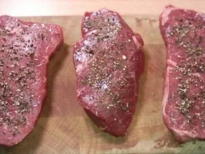 Rezept: Roastbeef und Hüftsteak im Schinkenspeckmantel Bild Nr. 12 Roastbeef und Hüftsteak im Schinkenspeckmantel - Rezept - Bild Nr. 12