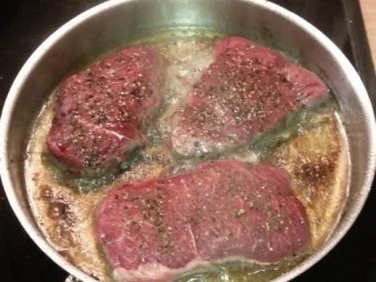 Rezept: Roastbeef und Hüftsteak im Schinkenspeckmantel Bild Nr. 13 Roastbeef und Hüftsteak im Schinkenspeckmantel - Rezept - Bild Nr. 13