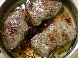 Rezept: Roastbeef und Hüftsteak im Schinkenspeckmantel Bild Nr. 15 Roastbeef und Hüftsteak im Schinkenspeckmantel - Rezept - Bild Nr. 15