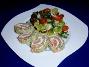 Lachsrolle mit buntem Salat - Rezept - Bild Nr. 8