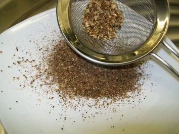 gepfefferte Ente auf gebratenen Grüntee-Nudeln - Rezept - Bild Nr. 2