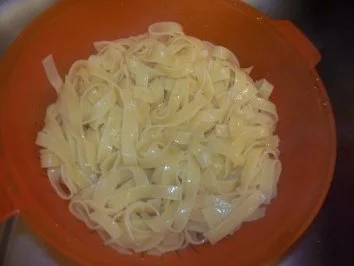 Schweinefilet in Sahnesoße mit Bandnudeln - Rezept - Bild Nr. 7