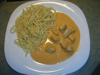 Teufelchens Gulasch in Sahne-Käsesoße - Rezept - Bild Nr. 9