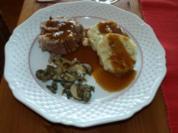 Nackenbraten in Rotweinsoße - Rezept