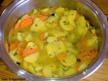 Saures Kartoffelgemüse - Rezept