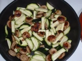 Rezept: Bunter Nudelsalat alá Linda Bild Nr. 5 Bunter Nudelsalat alá Linda - Rezept - Bild Nr. 5