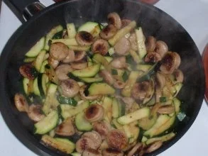 Rezept: Bunter Nudelsalat alá Linda Bild Nr. 6 Bunter Nudelsalat alá Linda - Rezept - Bild Nr. 6