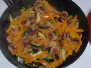 Rezept: Bunter Nudelsalat alá Linda Bild Nr. 8 Bunter Nudelsalat alá Linda - Rezept - Bild Nr. 8