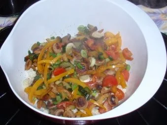 Rezept: Bunter Nudelsalat alá Linda Bild Nr. 13 Bunter Nudelsalat alá Linda - Rezept - Bild Nr. 13