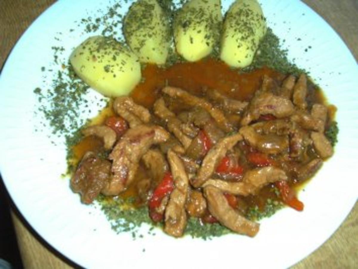 Kalbgeschnetzelte mit Paprika.. - Rezept - Bild Nr. 2