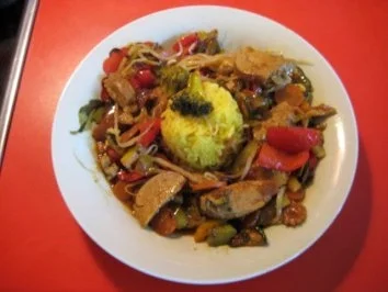 Rezept: Chinesische Gemüsepfanne mit Lendchen Chinesische Gemüsepfanne mit Lendchen - Rezept