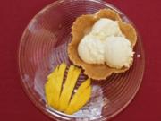 Mascarpone–Limetteneis mit frischer Mango (Liz Baffoe) - Rezept
