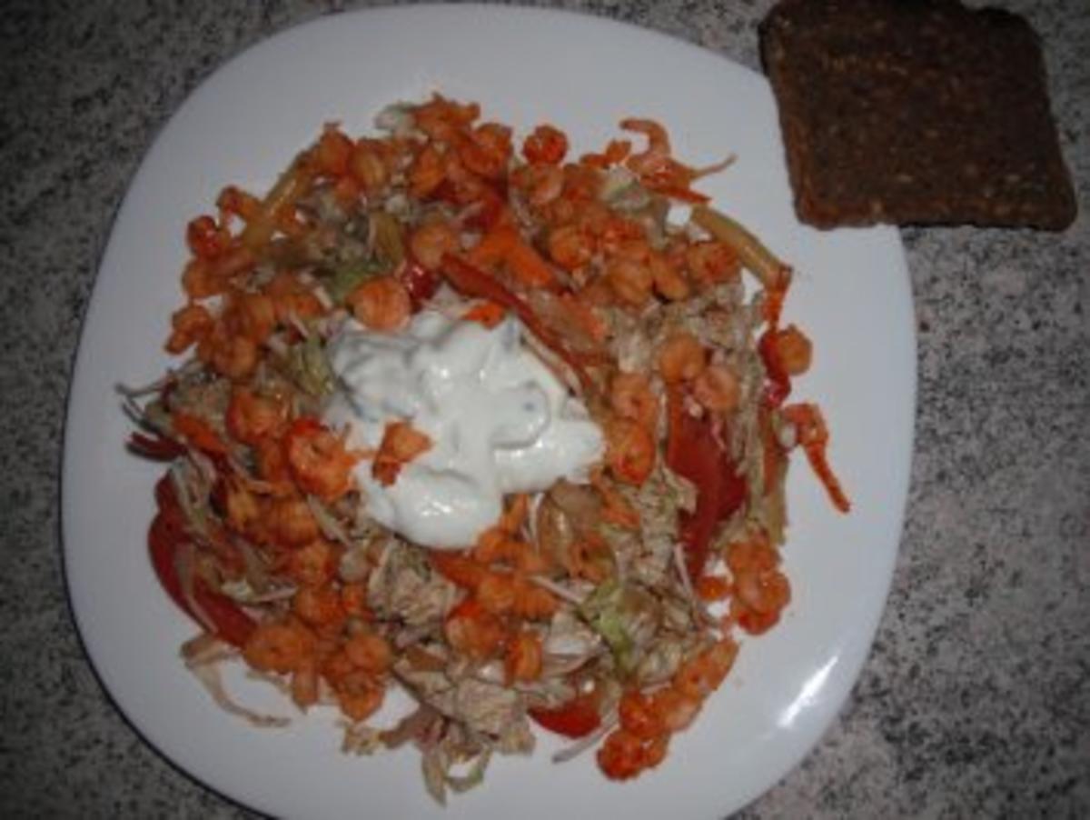 Bunter Salat mit Flußkrebsschwänzen - Rezept - Bild Nr. 2