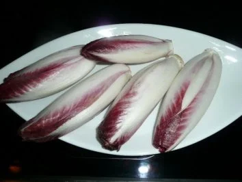 Rezept: SALAT/ROTER CHICOREE-Salat-Ananas-Lammfilet Bild Nr. 3 SALAT/ROTER CHICOREE-Salat-Ananas-Lammfilet - Rezept - Bild Nr. 3