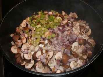 Schweinefilet mit Champignonrahmsoße - Rezept - Bild Nr. 2