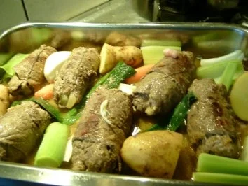 Rezept: RINDERROULADE "KUNTERBUNT " Bild Nr. 5 RINDERROULADE "KUNTERBUNT " - Rezept - Bild Nr. 5