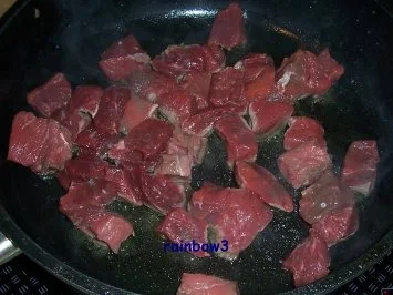 Kochen: Gulasch-Pilz-Kartoffel-Pfanne - Rezept