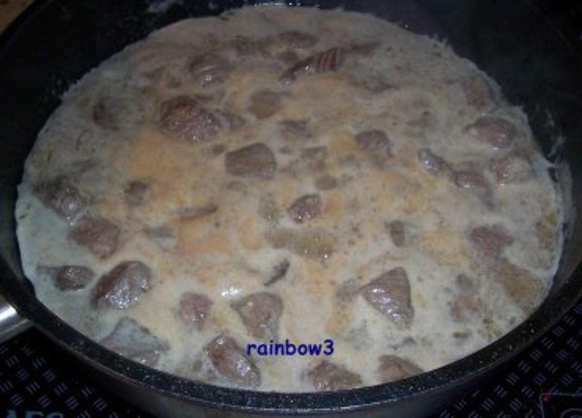 Kochen: Gulasch-Pilz-Kartoffel-Pfanne - Rezept - Bild Nr. 2