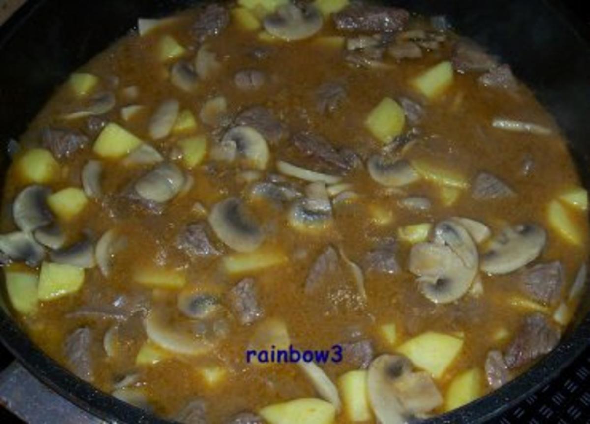 Kochen: Gulasch-Pilz-Kartoffel-Pfanne - Rezept - Bild Nr. 8