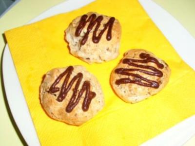 Rezept: Plätzchen: Luftige Dattelmakronen Plätzchen: Luftige Dattelmakronen - Rezept