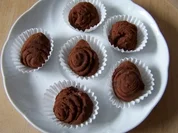 Rezept: Amaretto-Kugeln Amaretto-Kugeln - Rezept