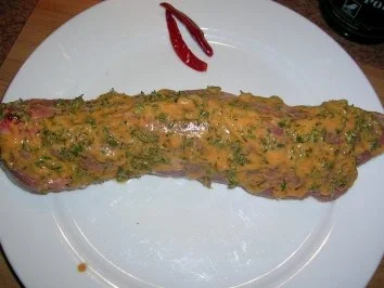 Rezept: Schweinefilet in kleinem Gewürzmantel mit roter Knoblauchsauce an Bucatini No 9 Bild Nr. 4 Schweinefilet in kleinem Gewürzmantel mit roter Knoblauchsauce an Bucatini No 9 - Rezept - Bild Nr. 4