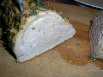 Rezept: Schweinefilet in kleinem Gewürzmantel mit roter Knoblauchsauce an Bucatini No 9 Bild Nr. 8 Schweinefilet in kleinem Gewürzmantel mit roter Knoblauchsauce an Bucatini No 9 - Rezept - Bild Nr. 8