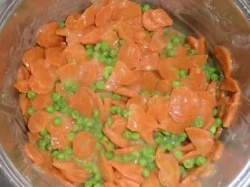 Rezept: ♥ Erbsen & Karotten mit Frikadellen ♥ Bild Nr. 8 ♥ Erbsen & Karotten mit Frikadellen ♥ - Rezept - Bild Nr. 8