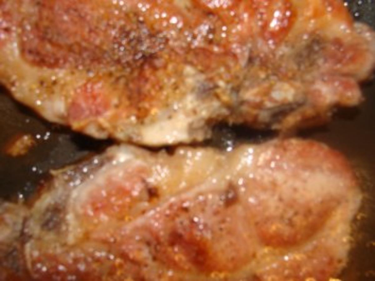 Fleisch : -Schweinekamm in Sauce- - Rezept - Bild Nr. 2