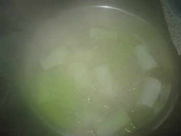 Rezept: Schinken-Porree-Röllchen Bild Nr. 2 Schinken-Porree-Röllchen - Rezept - Bild Nr. 2