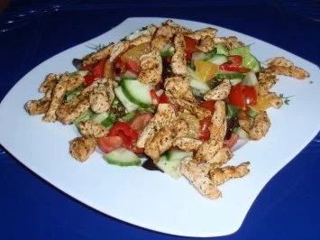 Rezept: Bunter Salat mit Putenbruststreifen und einem fruchtigem Dressing Bild Nr. 8 Bunter Salat mit Putenbruststreifen und einem fruchtigem Dressing - Rezept - Bild Nr. 8