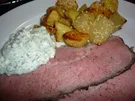 Kaltes Roastbeef mit Sesamkartoffeln - Rezept