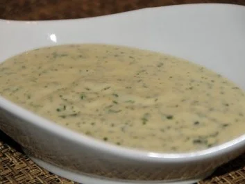 Kräuterrahmsauce - Rezept