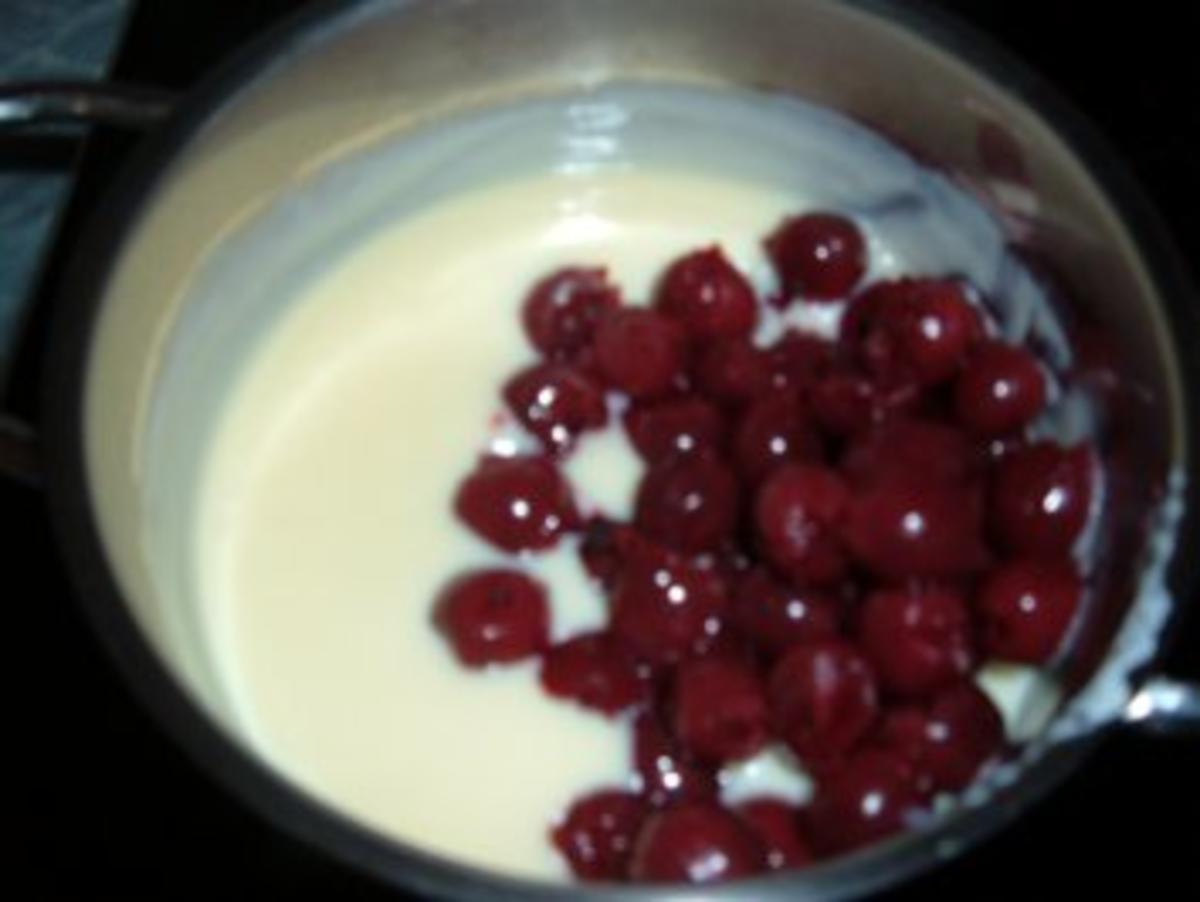 Dessert : Vanillepudding mit Kirschen.......und Eierlikör....))))))))) - Rezept - Bild Nr. 2