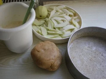 Kuchen: Williams-Christbirnen-Kuchen mit Sahnepudding und Pistazien - Rezept - Bild Nr. 3