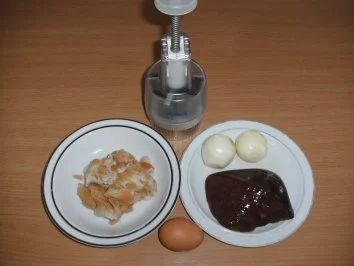 Suppe: Leberknödelsuppe - Rezept - Bild Nr. 2