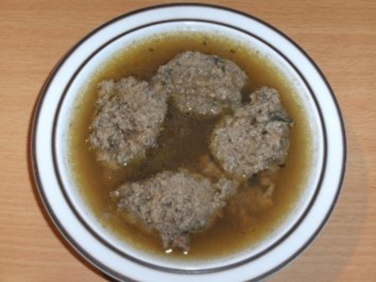 Suppe: Leberknödelsuppe - Rezept mit Bild - kochbar.de