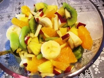 Rezept: Obstsalat mit kleinem Schwips ... Bild Nr. 6 Obstsalat mit kleinem Schwips ... - Rezept - Bild Nr. 6