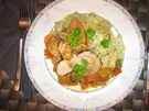 Putenrollbraten mit Gemüse-Pilzragout an Bärlauchnudeln - Rezept