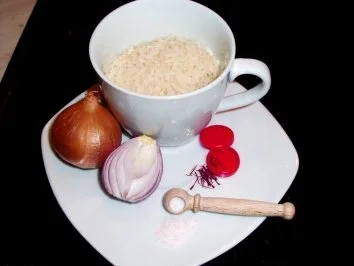 Rezept: Beilage: Schalotten-Safran-Reis Bild Nr. 2 Beilage: Schalotten-Safran-Reis - Rezept - Bild Nr. 2