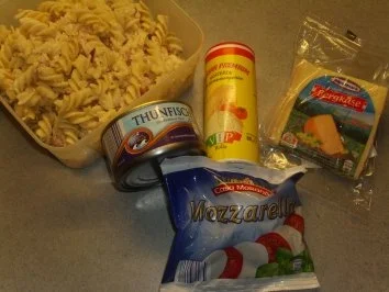 Nudelgerichte: Nudeln mit Thunfisch und dreierlei Käse - Rezept - Bild Nr. 2