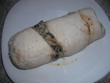 Hähnchenfiletroulade mit Gorgonzola und Oliven - Rezept - Bild Nr. 3