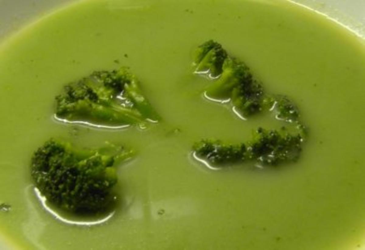 Broccoli-Crème-Suppe - Rezept mit Bild - kochbar.de