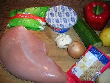 Kräuter-Puten-Rollbraten mit "Gazpacho"  Sauce - Rezept - Bild Nr. 3