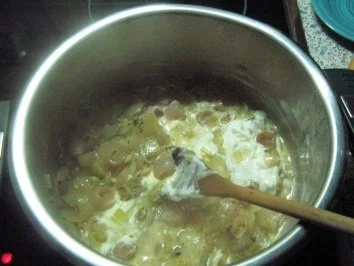 Rezept: Beilage: Geschmorte Zwiebeln mit frischen Kräutern, alternativ TK Bild Nr. 3 Beilage: Geschmorte Zwiebeln mit frischen Kräutern, alternativ TK - Rezept - Bild Nr. 3