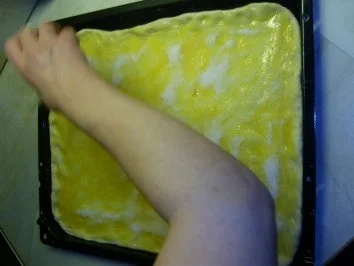 Rezept: Zuckerkuchen oder auch Polterkuchen Bild Nr. 8 Zuckerkuchen oder auch Polterkuchen - Rezept - Bild Nr. 8