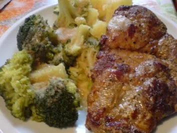 Rezept: Die letzten Grillsteaks verarbeiten - z.B. Gullasch Bild Nr. 2 Die letzten Grillsteaks verarbeiten - z.B. Gullasch - Rezept - Bild Nr. 2