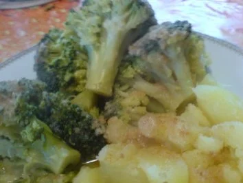 Rezept: Die letzten Grillsteaks verarbeiten - z.B. Gullasch Bild Nr. 11 Die letzten Grillsteaks verarbeiten - z.B. Gullasch - Rezept - Bild Nr. 11