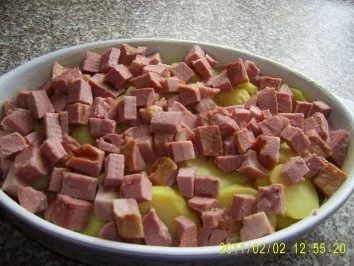 Rezept: Kartoffelauflauf mit Kasseler Bild Nr. 7 Kartoffelauflauf mit Kasseler - Rezept - Bild Nr. 7